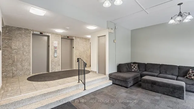 Additional image 4 of 1950 Main St Unit 408