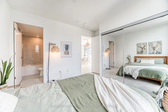 Additional image 27 of 501 Yonge St Unit 2902