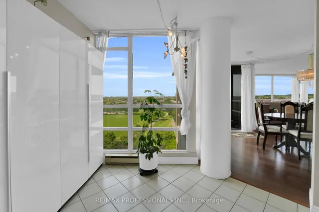 Additional image 18 of 45 Kingsbridge Garden Circ Unit 905