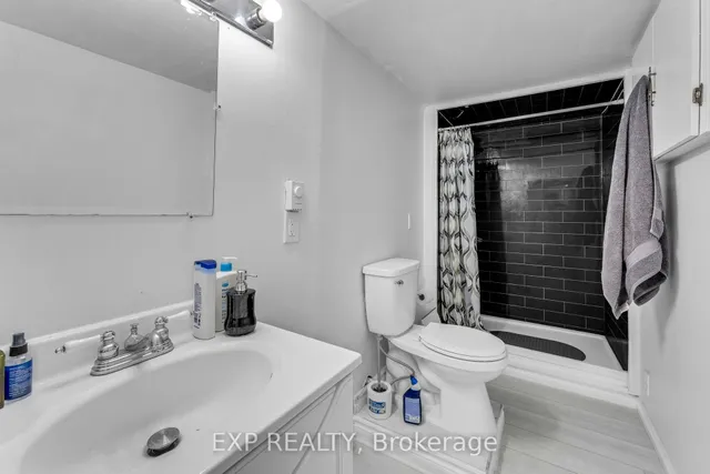 Additional image 27 of 178 Silver Aspen Cres