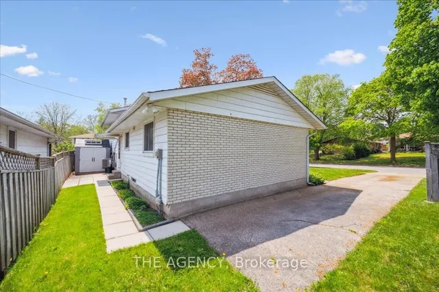 Additional image 40 of 148 Pepperwood Cres