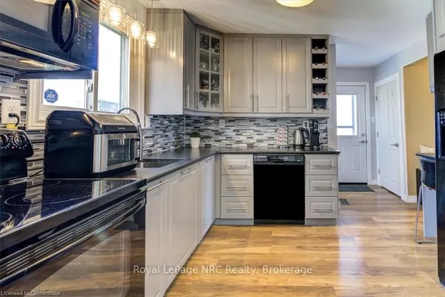 Additional image 14 of 54 Markham Cres