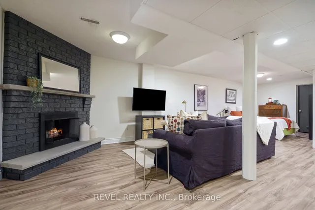 Additional image 43 of 637 Amelia Cres