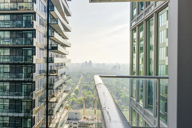 Additional image 30 of 195 Redpath Ave Unit 3202