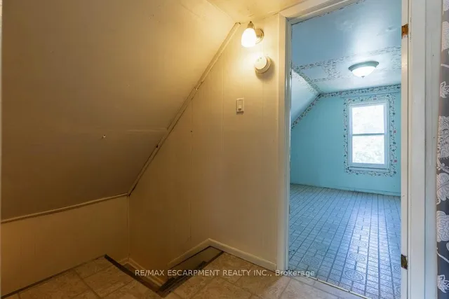 Additional image 19 of 67 Beechwood Ave