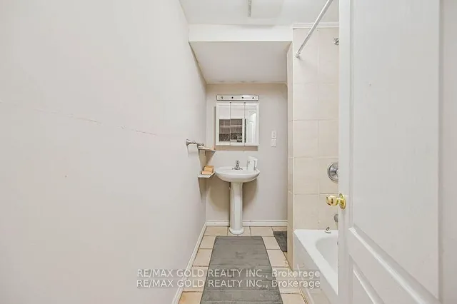 Additional image 40 of 11 Caversham Dr