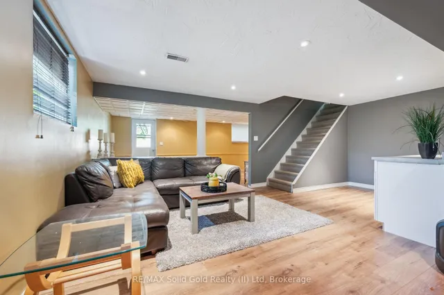 Additional image 28 of 44 Sandsprings Crt