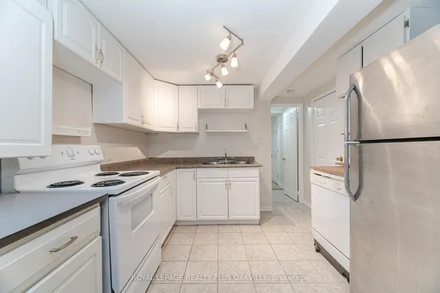 Additional image 33 of 1294 Hammond St