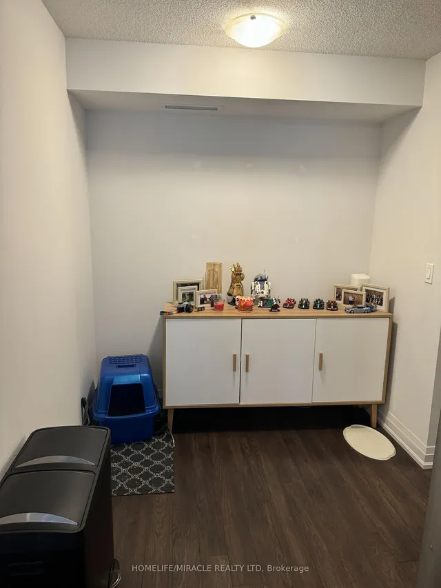 Additional image 14 of 20 Meadowglen Pl Unit 1610