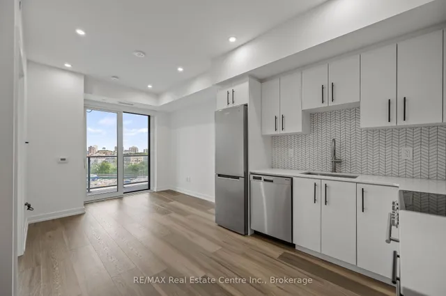 Additional image 8 of 5 Wellington St Unit 414