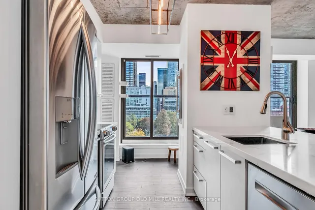 Additional image 23 of 400 Wellington St Unit 807