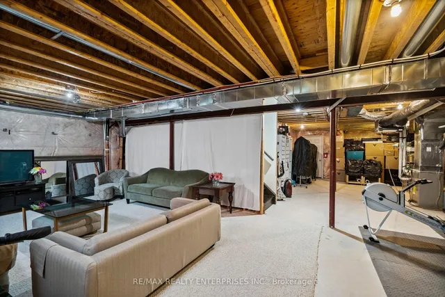 Additional image 44 of 3243 Larry Cres