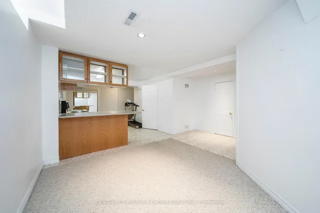 Additional image 29 of 586 Matisse Pl