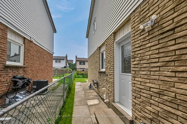 Additional image 39 of 134 Greenwich Sq