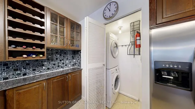 Additional image 11 of 633 Bay St Unit 201