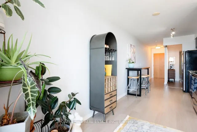 Additional image 5 of 38 Joe Shuster Way Unit 1515