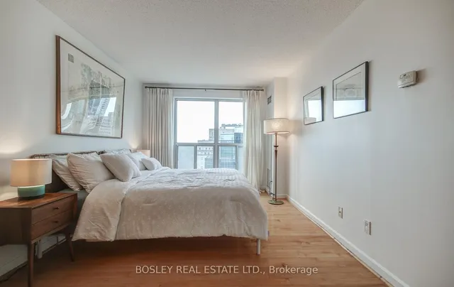 Additional image 16 of 8 Park Rd Unit 2010