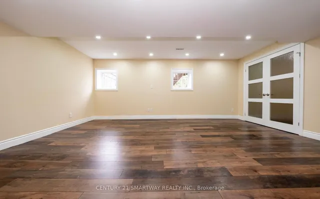 Additional image 41 of 184 Montreal Circ