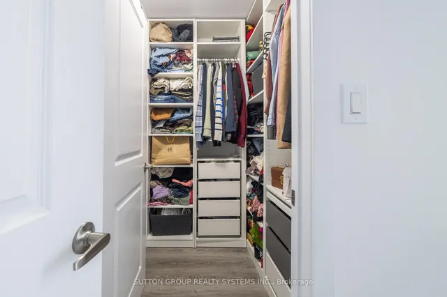 Additional image 33 of 460 Dundas St Unit 231