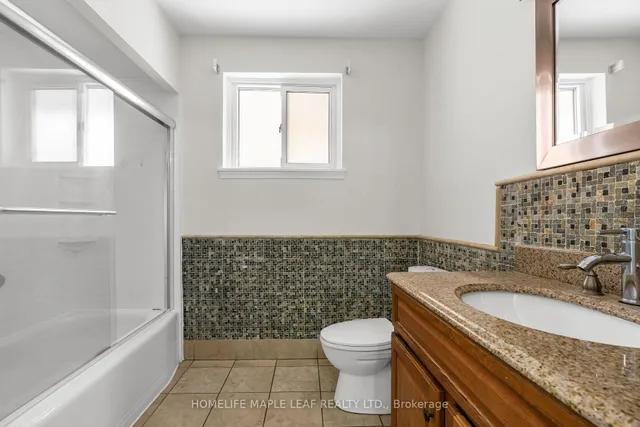 Additional image 25 of 22 Vange Cres