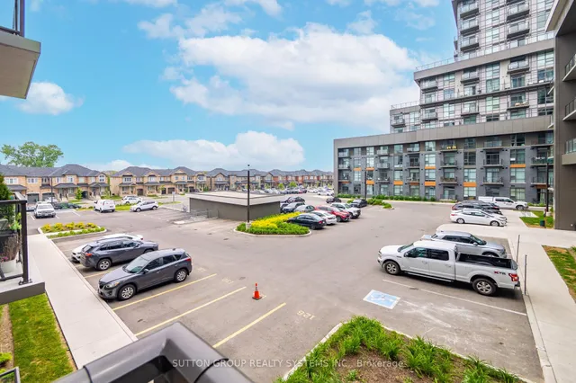 Additional image 38 of 460 Dundas St Unit 231