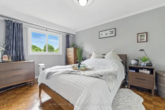 Additional image 20 of 74 Roseville Dr