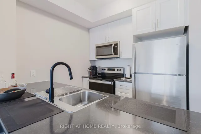 Additional image 9 of 450 Dundas St Unit 331