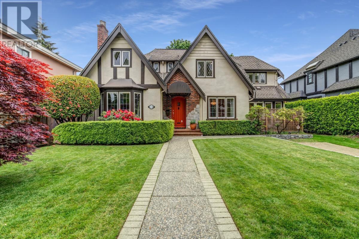 5750 HUDSON STREET|Vancouver, British Columbia V6M2Z3