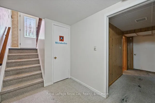 Additional image 31 of 701 Castleguard Cres