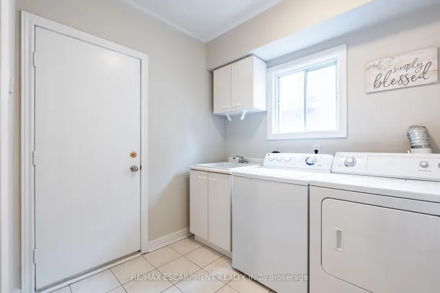 Additional image 3 of 38 Fellowes Cres