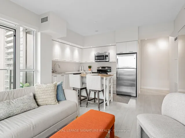 Additional image 10 of 2220 Lakeshore Blvd Unit 1802