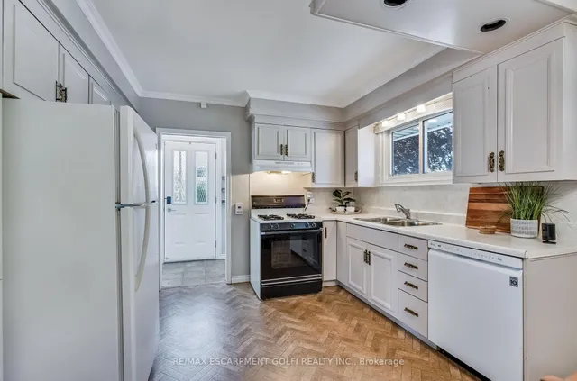 Additional image 9 of 61 Fisher Cres