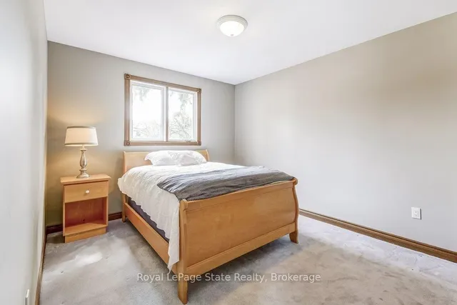 Additional image 29 of 462 Dundurn St