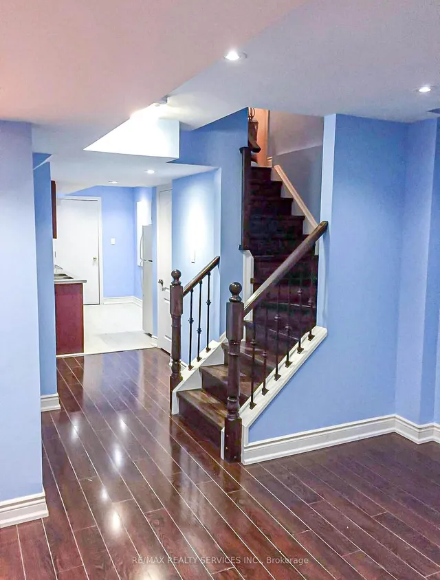 Additional image 40 of 84 Gower Cres