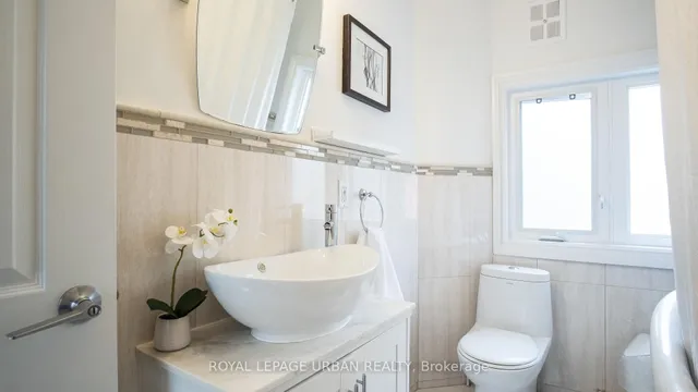 Additional image 25 of 54 Arundel Ave