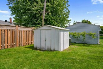 Additional image 5 of 905 Third St E