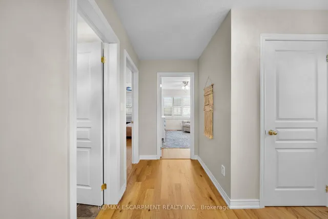 Additional image 33 of 19 Nisbet Blvd