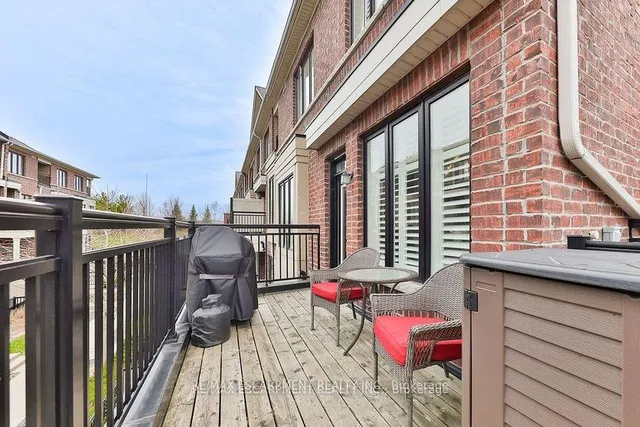 Additional image 32 of 30 Carnation Ave Unit 74