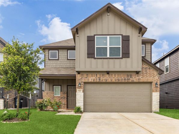 922 Steel Blue Dr, Houston, TX 77073