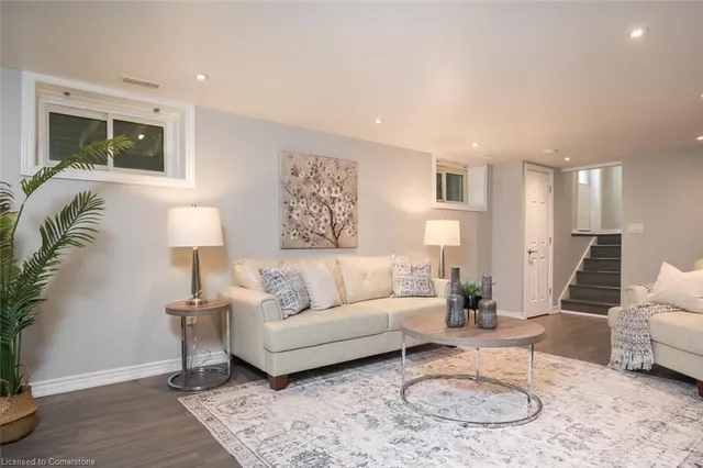 Additional image 41 of 6 Kew Crt