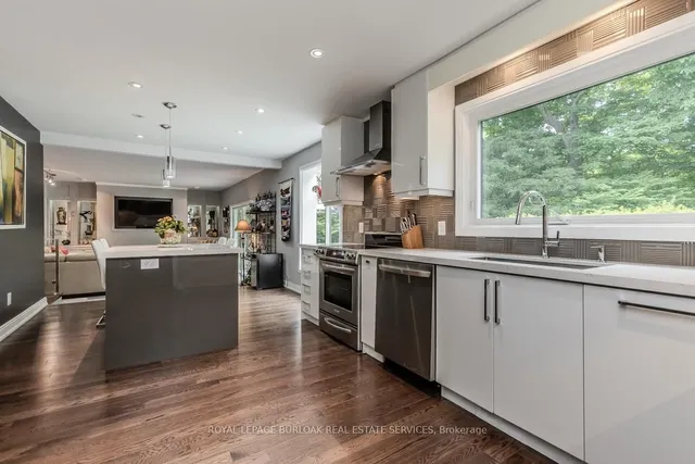 Additional image 31 of 75 Terrace Dr