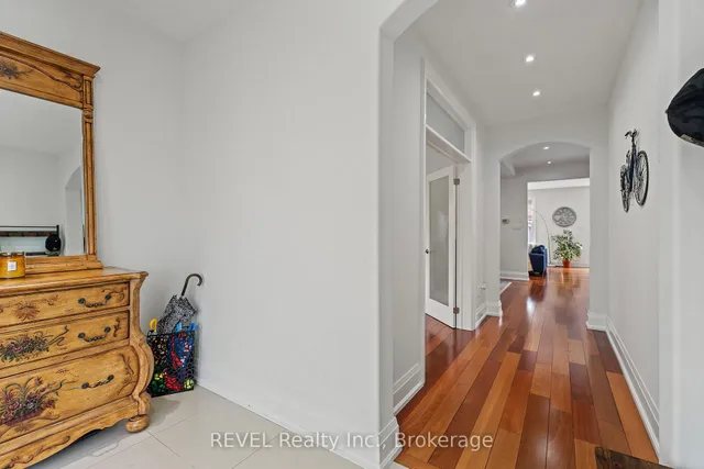 Additional image 5 of 401 Schreyer Cres