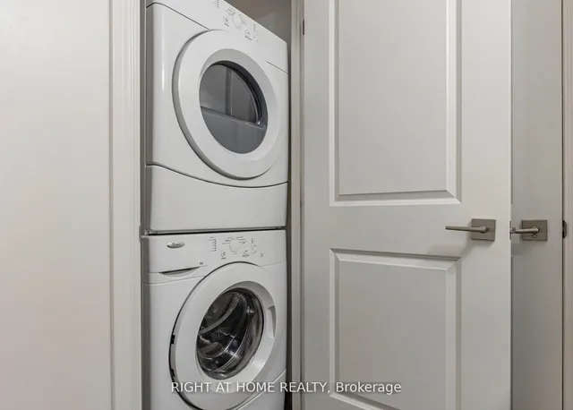 Additional image 14 of 23 Glebe Rd Unit 918