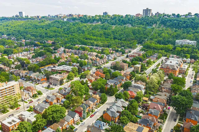 Additional image 38 of 168 Wentworth St