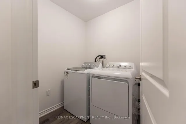 Additional image 35 of 61 Soho St Unit 85