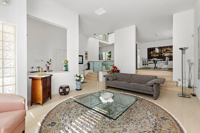 Additional image 10 of 382 Parkview Ave