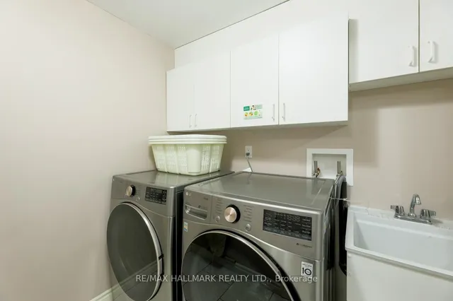 Additional image 19 of 118 Newport Ave