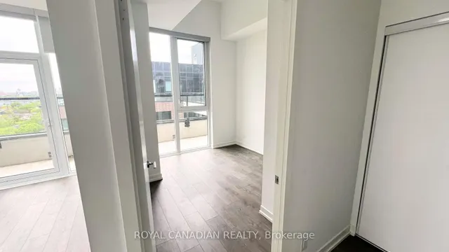 Additional image 6 of 270 Dufferin St Unit PH8