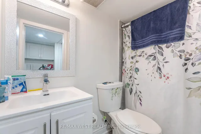 Additional image 41 of 70 Hogan Manor Dr