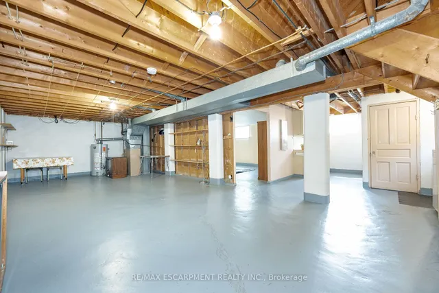 Additional image 24 of 84 Blanmora Dr